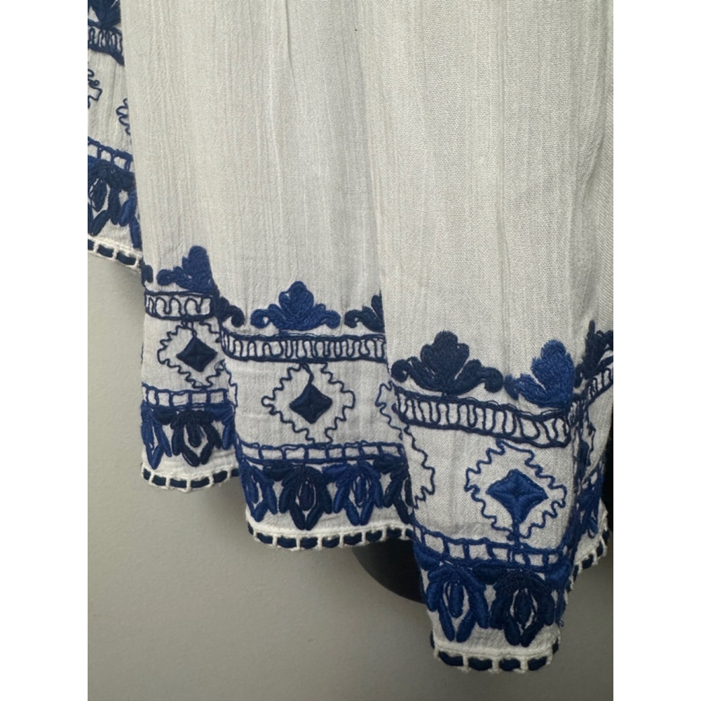 NEW Zara Trafaluc Embroidered Smocked Cardigan Size Medium White and Blue Flawed - Picture 8 of 16